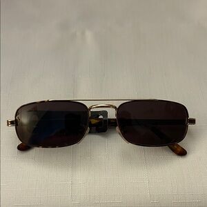 Vintage Notorio N116 Tor Stylish Gold/Tortoise shell Sunglasses